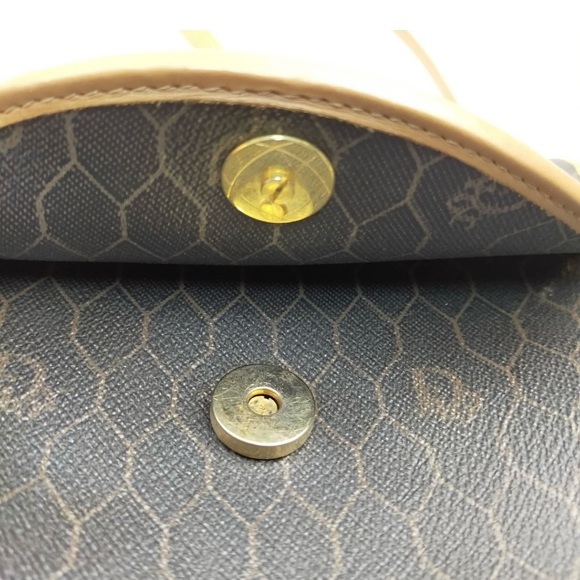 [0059] Vintage Christian Dior Crossbody Bag in Honeycomb Canvas - Picture 8 of 9